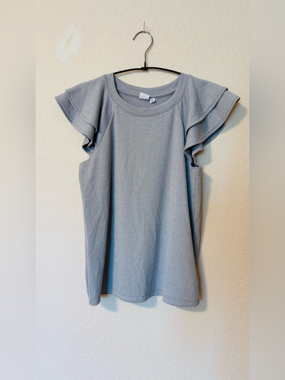 NWT GAP Sleeveless Ruffle-Trim
Ribbed Top XS